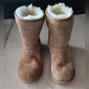 UGG Chestnut Shearling-Lined Boots